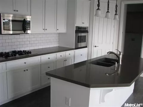2120 Dos Passos Way, Modesto, CA 95356 photo 8