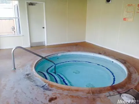 1902 Kauai Dr, Modesto, CA 95355 photo 10