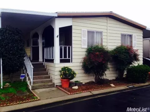 1902 Kauai Dr, Modesto, CA 95355 photo 2