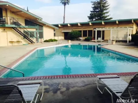 1902 Kauai Dr, Modesto, CA 95355 photo 9