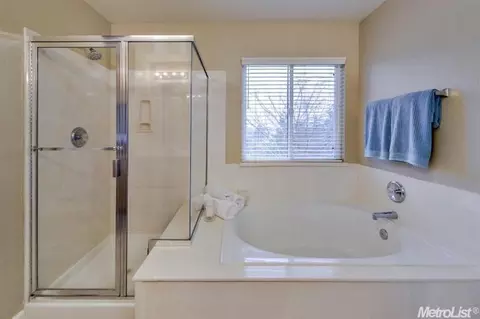 2519 Caravaggio Dr, Davis, CA 95618 photo 18
