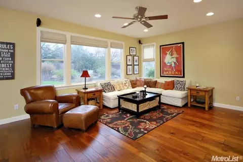 2519 Caravaggio Dr, Davis, CA 95618 photo 10