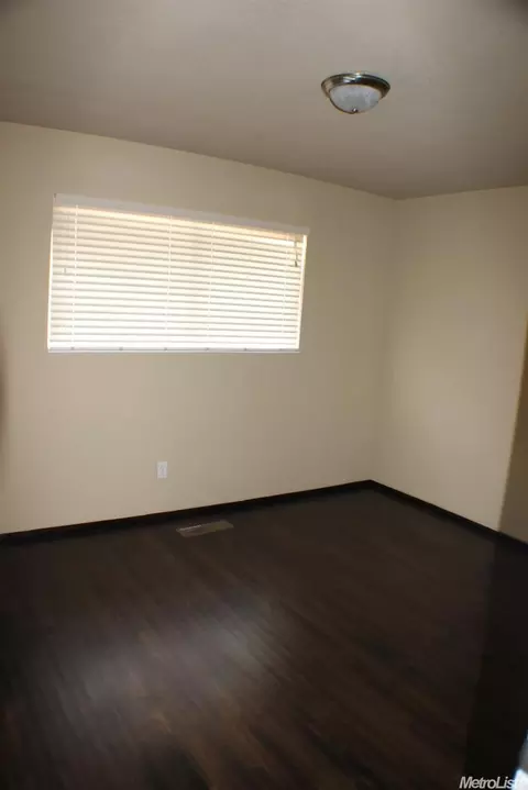 2116 Vicki Dr, Modesto, CA 95350 photo 15