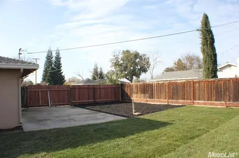 2116 Vicki Dr, Modesto, CA 95350 photo 7