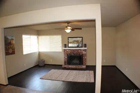 2116 Vicki Dr, Modesto, CA 95350 photo 8