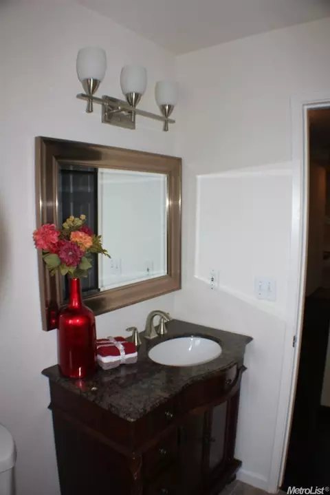 2116 Vicki Dr, Modesto, CA 95350 photo 10