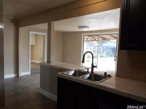 1320 Cooper Ave, Turlock, CA 95380 photo 7