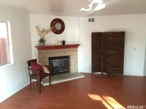 8225 Silverside Dr, Antelope, CA 95843 photo 2