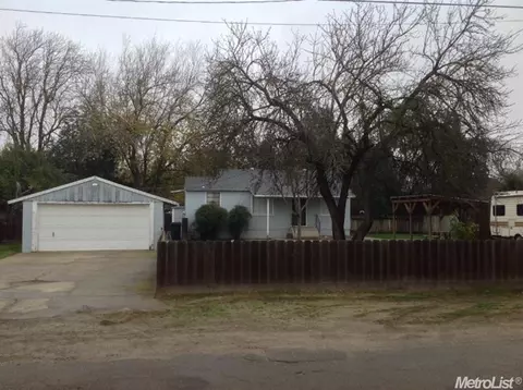 1418 Watts Ave, Modesto, CA 95358 photo 3