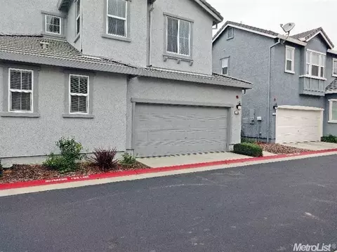 715 Courtyards Loop, Lincoln, CA 95648 photo 2