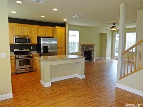 715 Courtyards Loop, Lincoln, CA 95648 photo 3