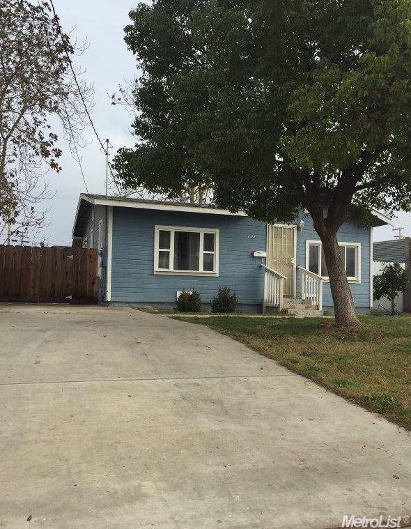 660 Spruce St, Turlock, CA 95380 photo 3