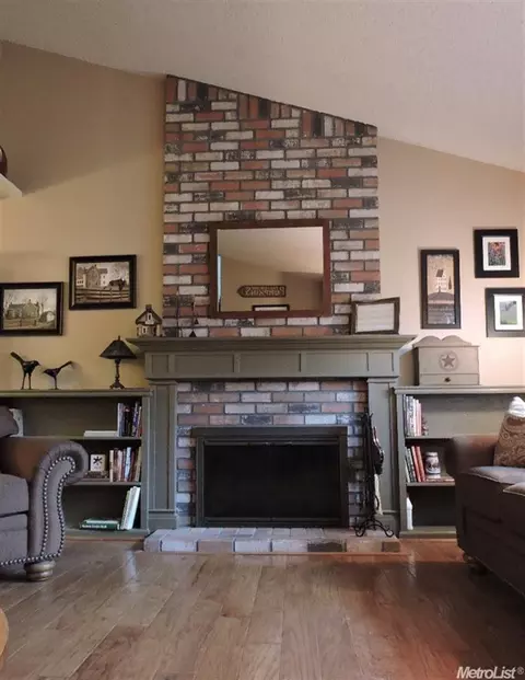 711 Scarlett Pl, Tracy, CA 95376 photo 4