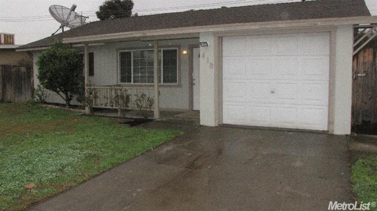 418 Chestnut, Manteca, CA 95336 photo 1