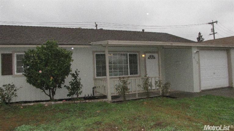 418 Chestnut, Manteca, CA 95336 photo 2