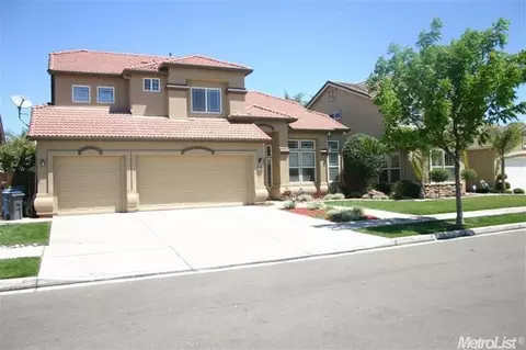 3095 Silver Oak Ct, Turlock, CA 95382 photo 2
