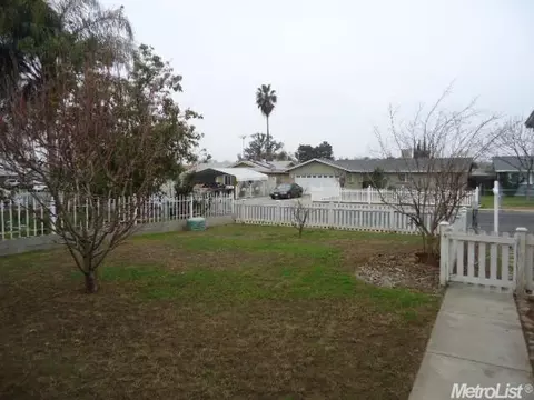 4828 Estates Dr, Modesto, CA 95357 photo 14