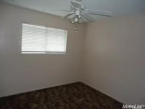 4828 Estates Dr, Modesto, CA 95357 photo 9