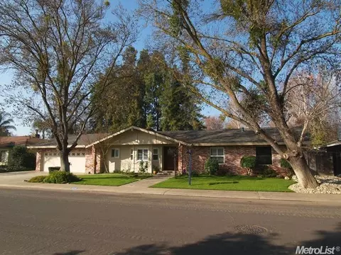 2713 Raintree Pl, Modesto, CA 95355 photo 2