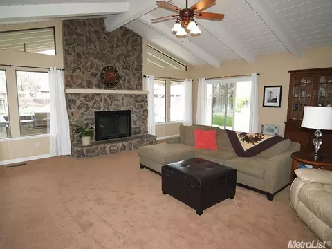 2713 Raintree Pl, Modesto, CA 95355 photo 4