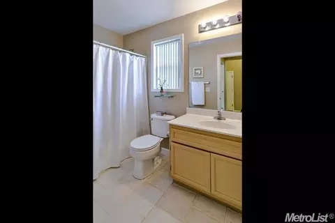 2393 Roualt St, Davis, CA 95618 photo 18