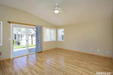 2393 Roualt St, Davis, CA 95618 photo 5