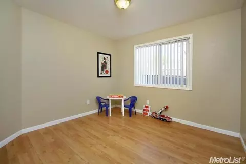 2393 Roualt St, Davis, CA 95618 photo 16