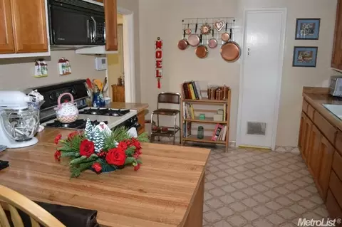 1017 Blair Ave, Modesto, CA 95350 photo 6
