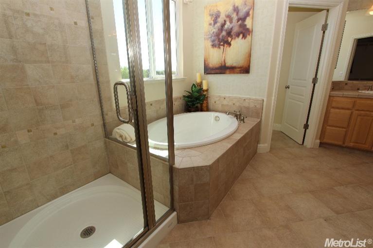 1712 Peat Ct, Los Banos, CA 93635 photo 14