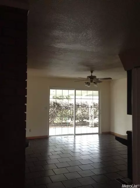 701 Brookvale Dr, Modesto, CA 95355 photo 4