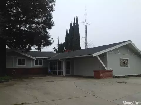 701 Brookvale Dr, Modesto, CA 95355 photo 1