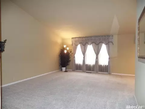 3809 Springcreek Dr, Modesto, CA 95355 photo 6