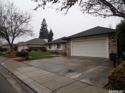 3809 Springcreek Dr, Modesto, CA 95355 photo 3