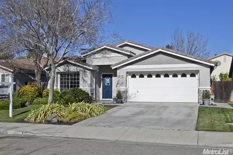 277 James W Smith Dr, Tracy, CA 95377 photo 2
