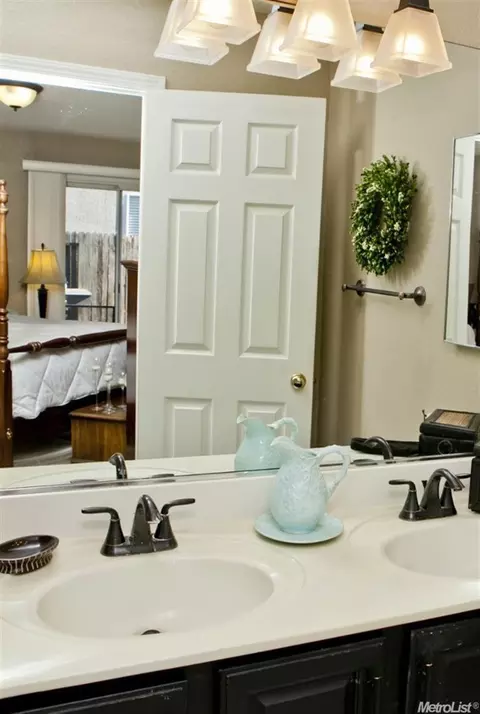 277 James W Smith Dr, Tracy, CA 95377 photo 19
