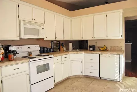 3001 Springview Meadows Dr, Rocklin, CA 95677 photo 3