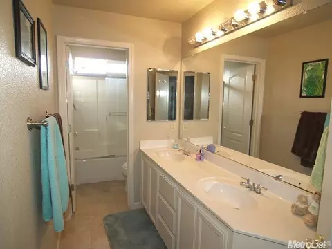2624 Tradition Way, Modesto, CA 95355 photo 18