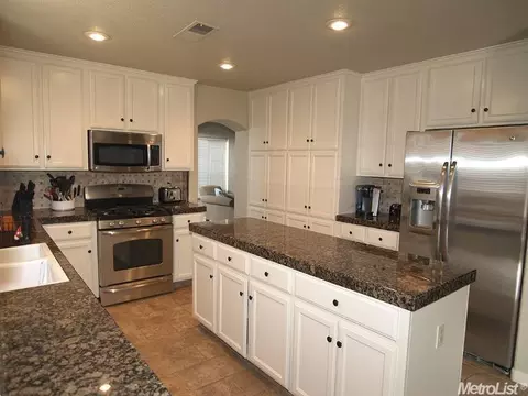 2624 Tradition Way, Modesto, CA 95355 photo 11