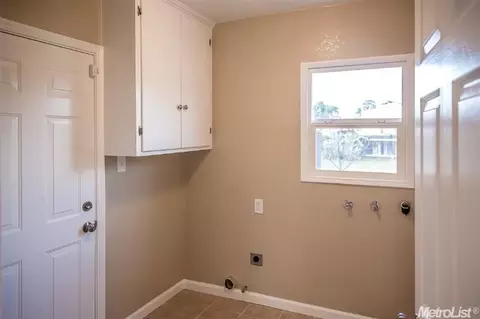 416 Maple St, Modesto, CA 95351 photo 8