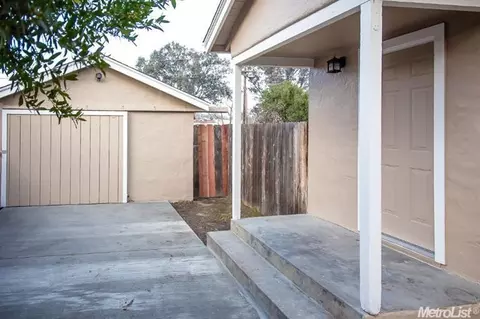 416 Maple St, Modesto, CA 95351 photo 17