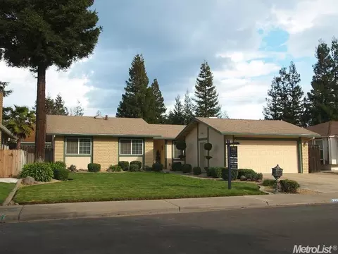 3408 Bridle Path Ln, Modesto, CA 95356 photo 2
