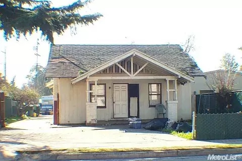207 Maze Blvd, Modesto, CA 95351 photo 1