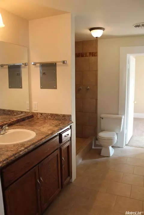 1537 Ford Ave, Modesto, CA 95350 photo 15