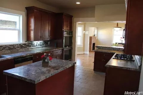 1537 Ford Ave, Modesto, CA 95350 photo 11
