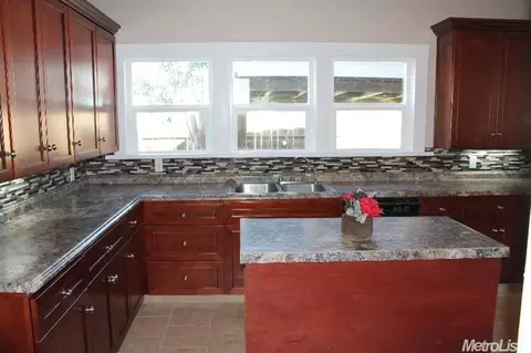 1537 Ford Ave, Modesto, CA 95350 photo 12