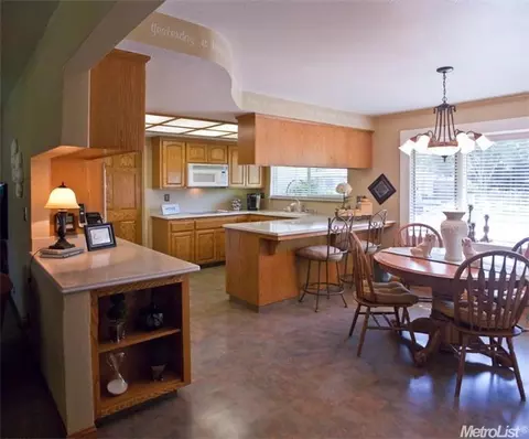 517 California St, Ripon, CA 95366 photo 4