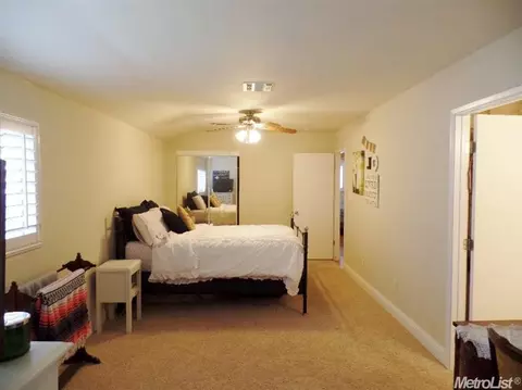 5520 Ryan Ln, Carmichael, CA 95608 photo 7