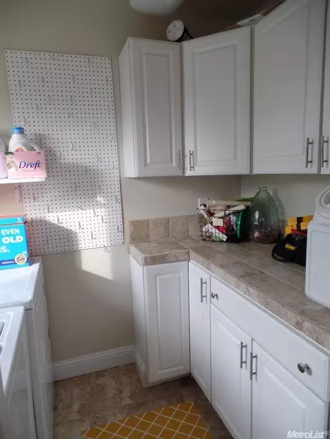 5520 Ryan Ln, Carmichael, CA 95608 photo 13