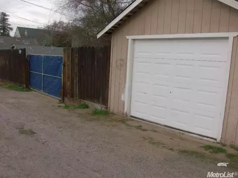213 S Orange St, Turlock, CA 95380 photo 3