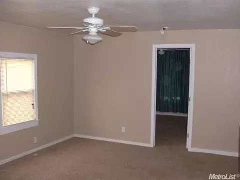 213 S Orange St, Turlock, CA 95380 photo 19